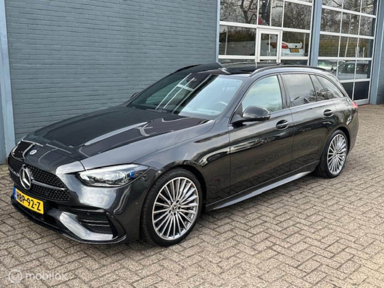 Mercedes-Benz C-klasse Estate - 180 AMG Line / 360 camera / Laser koplampen / Panorama - AutoWereld.nl