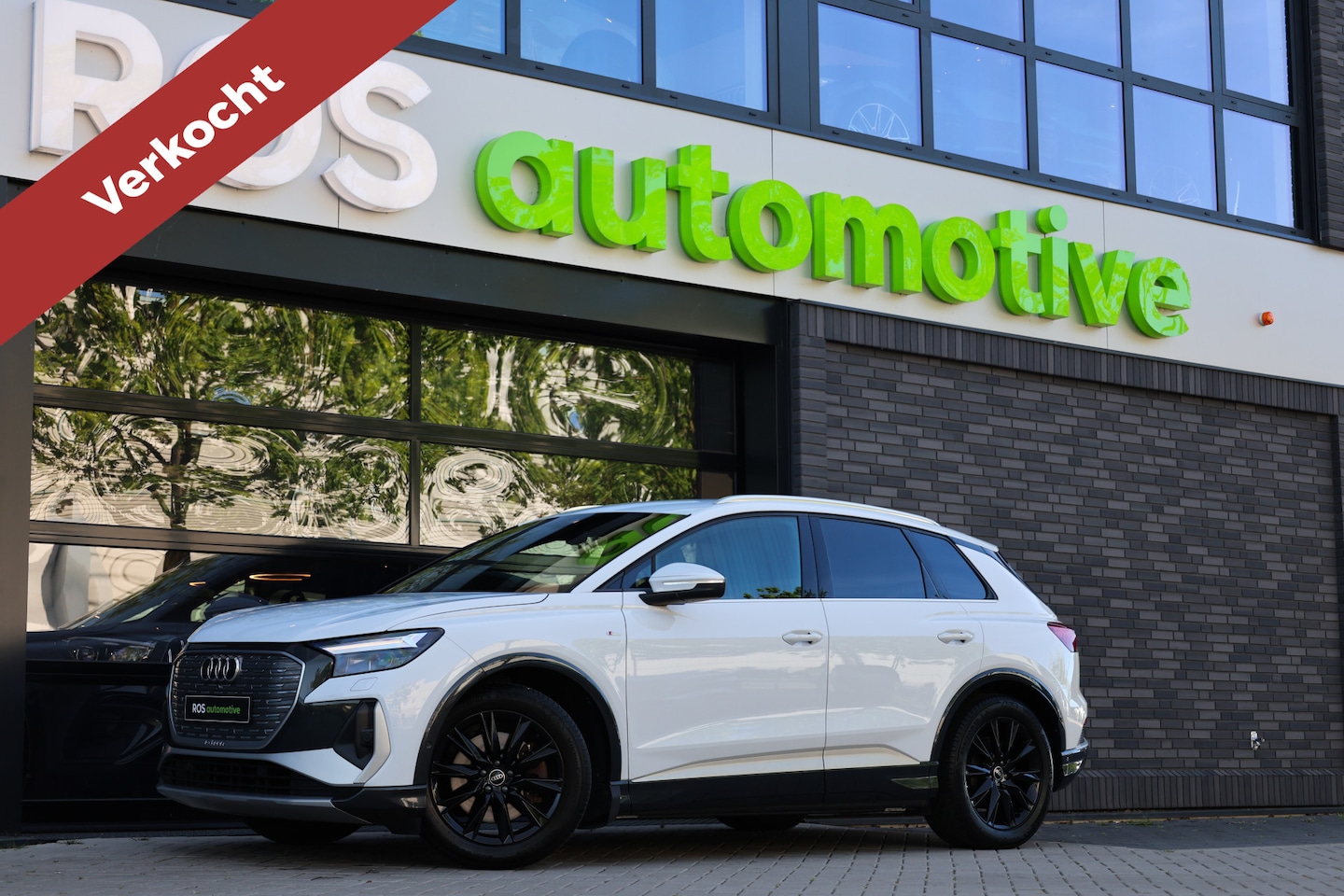 Audi Q4 e-tron - 40 S edition 77 kWh | BTW | SOH 91% | ACC | STOELVERWARMING | CAMERA | TREKHAAK | - AutoWereld.nl