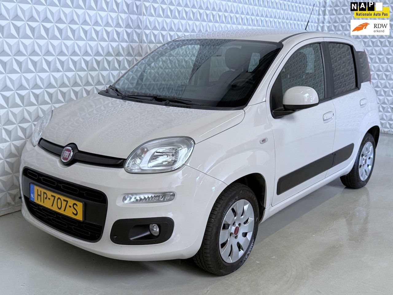 Fiat Panda - 0.9 TwinAir Clima-Trekhaak / TOPSTAAT! (2015) - AutoWereld.nl