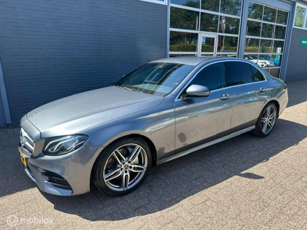 Mercedes-Benz E-klasse - 200 Business Solution / AMG Line - AutoWereld.nl
