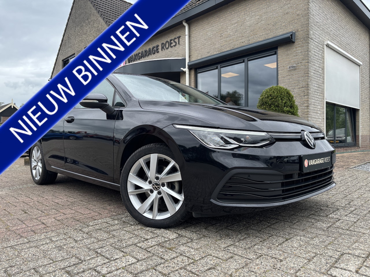 Volkswagen Golf - 5DRS 1.0 eTSI Automaat Life Business Carplay / Full LED / Digi-dash - AutoWereld.nl