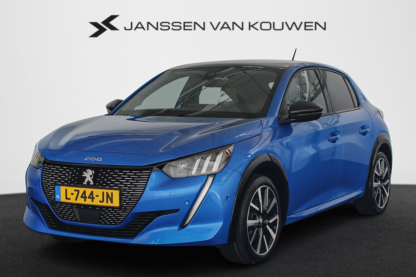 Peugeot 208 - 1.2 PureTech GT Pack Panoramadak Stoelverwarming Achteruitrijcamera Dodehoek - AutoWereld.nl
