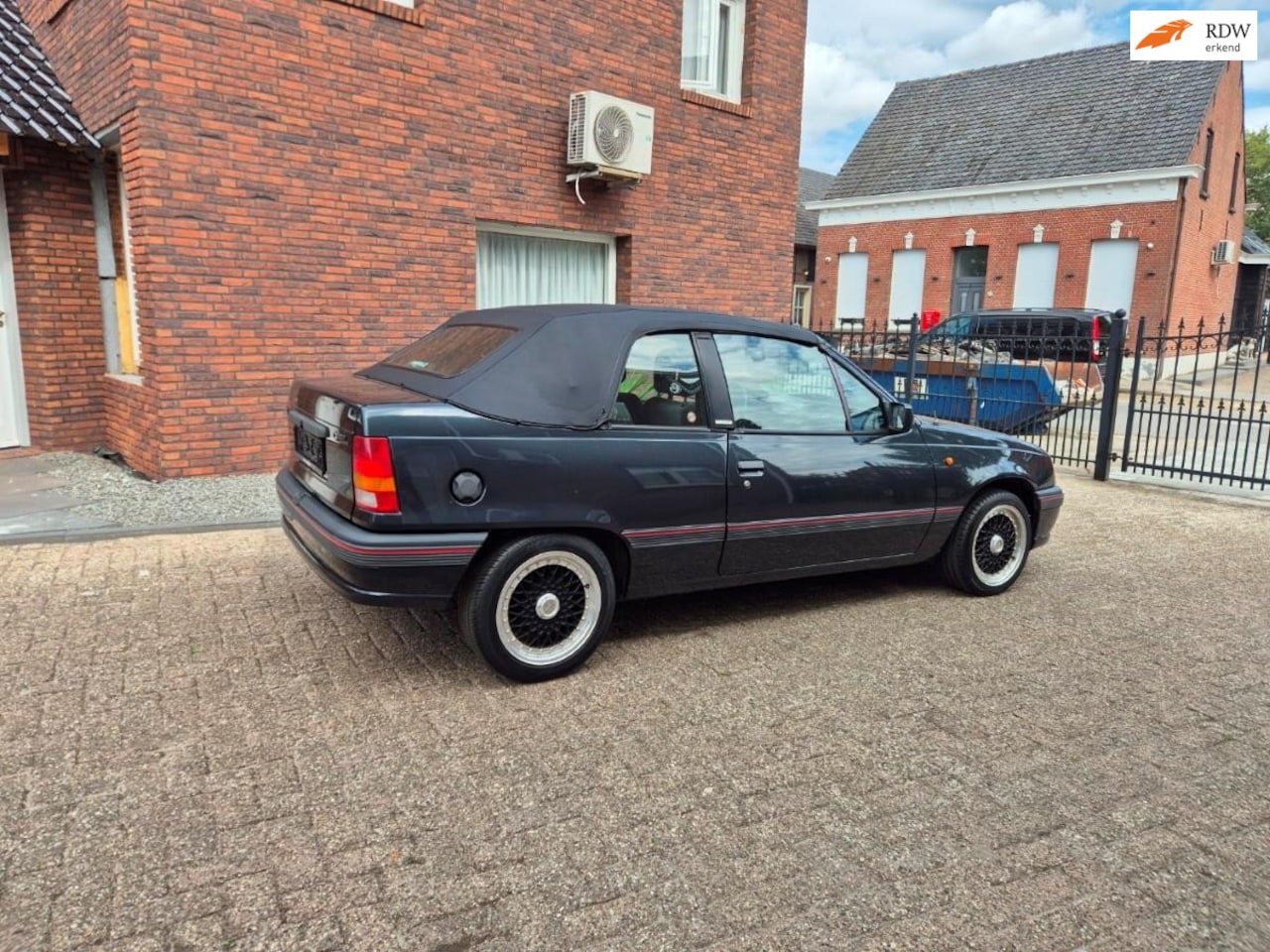Opel Kadett - 1.6S Cabrio Bertone - AutoWereld.nl