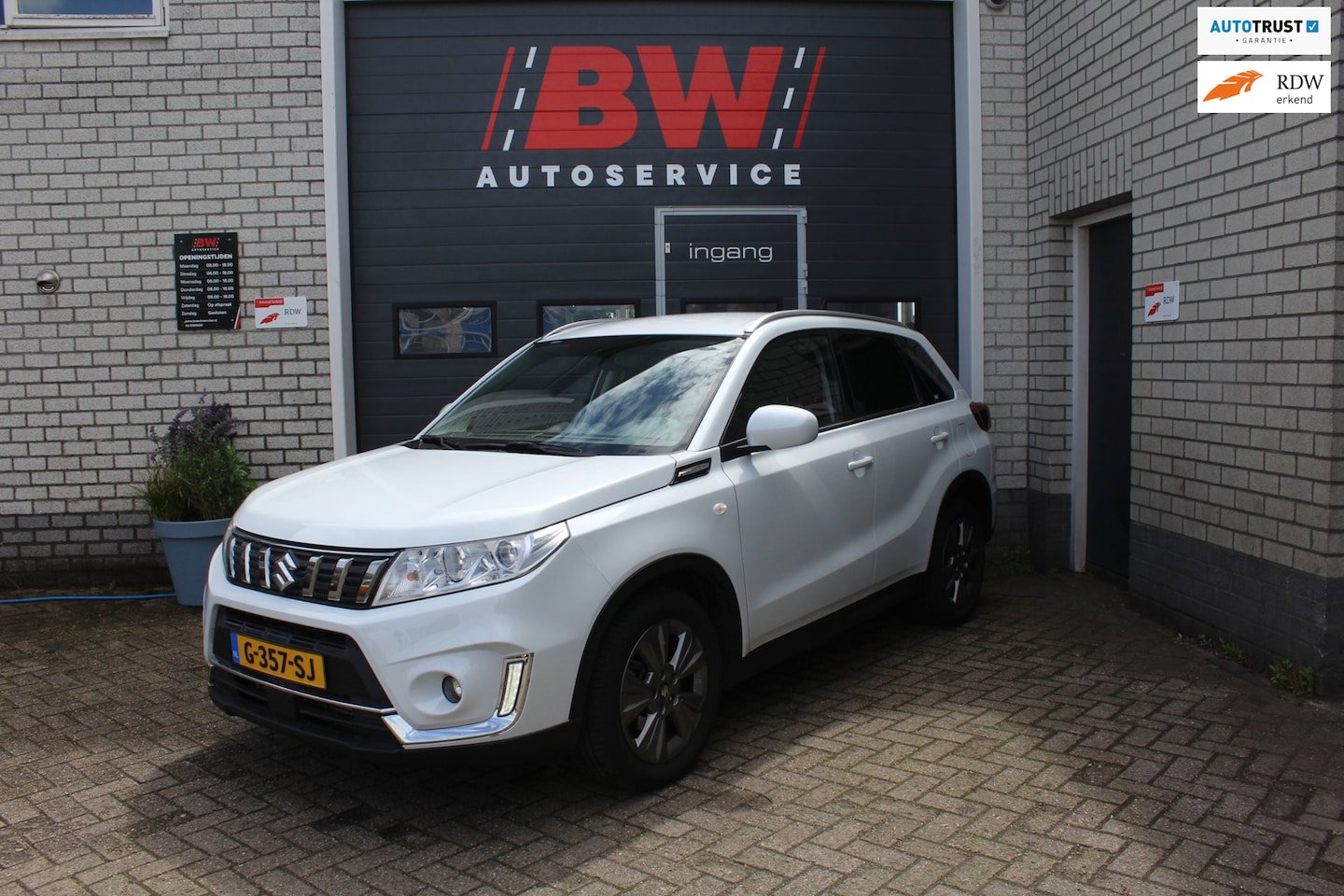 Suzuki Vitara - 1.0 Boosterjet Select 1.0 Boosterjet Select - AutoWereld.nl