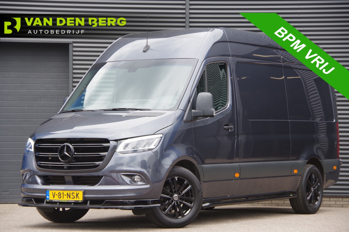 Mercedes-Benz Sprinter - 319 3.0 CDI V6 L2H2 AUT. LED, LUCHTVERING, MBUX 10'', 360 CAMERA, STOELVERWARMING, CRUISE, - AutoWereld.nl