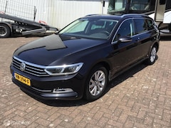 Volkswagen Passat Variant - 1.4 TSI Trekhaak Panodak Navi