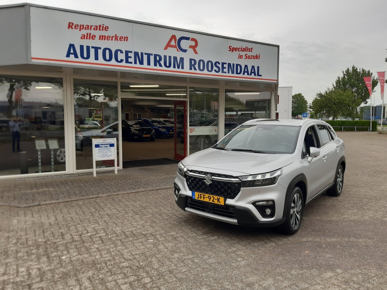 Suzuki S-Cross - 1.5 Hybrid Style AUTOMAAT stijl luxe uitvoering met trekhaak - AutoWereld.nl