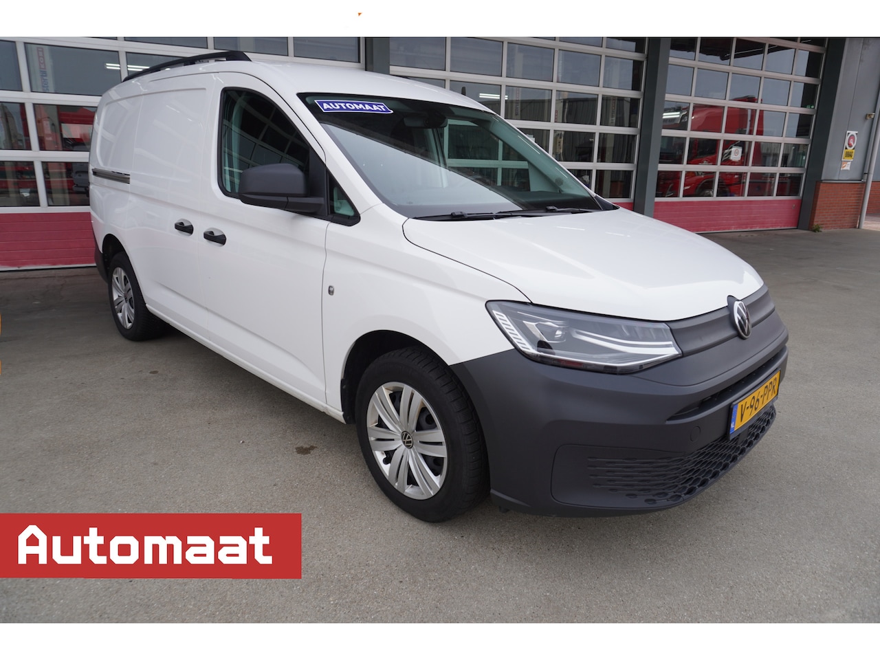 Volkswagen Caddy Cargo Maxi - 2.0 TDI 123PK Automaat nr. V158 | Airco | Cruise | Navi | Trekhaak - AutoWereld.nl