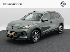 Volkswagen Tiguan - 1.5 eHybrid Life Edition | Trekhaak | Navigatie | Adaptieve Cruise Control | Adaptief Onde