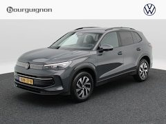 Volkswagen Tiguan - 1.5 eHybrid Life Edition | Trekhaak | Navigatie | Adaptieve Cruise Control | Adaptief Onde