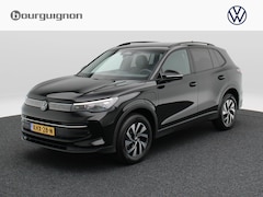 Volkswagen Tiguan - 1.5 eHybrid Life Edition | Trekhaak | Navigatie | Adaptieve Cruise Control | Adaptief Onde