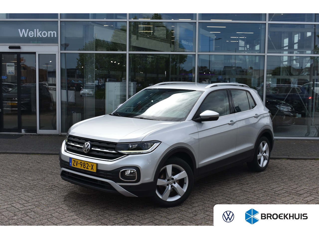 Volkswagen T-Cross - 1.0 TSI 115PK Style | NAVIGATIE | 17 INCH | PARKEERSENSOREN V+A | LED | ADAPT. CRUISE | CL - AutoWereld.nl