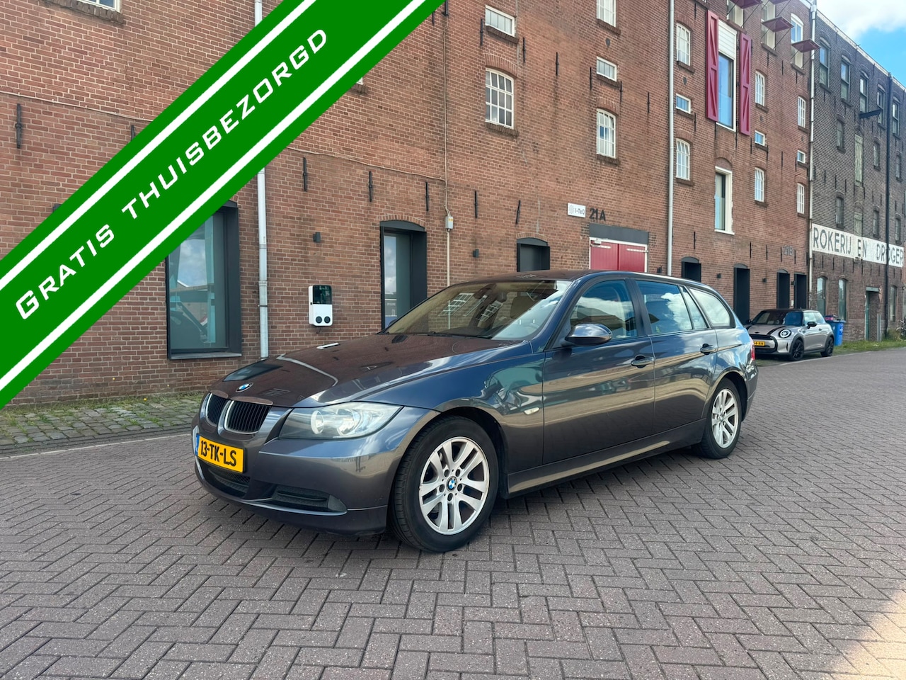 BMW 3-serie Touring - 318i Business Line - AUTOMAAT - AIRCO - NW APK - NAP!! - AutoWereld.nl