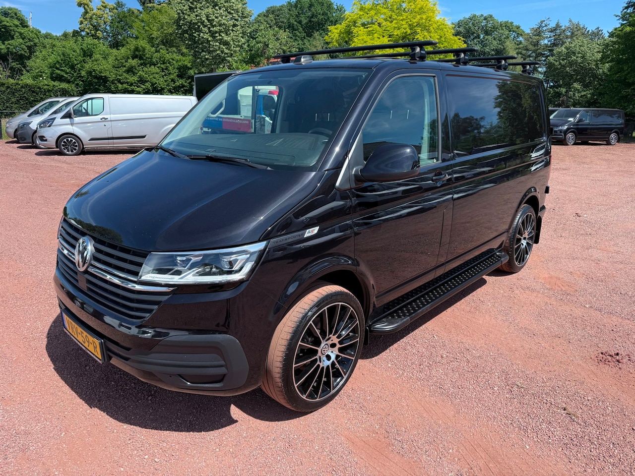 Volkswagen Transporter - 2.0 TDI 150PK L1H1 Navi / Sidebars / Dakdragers - AutoWereld.nl