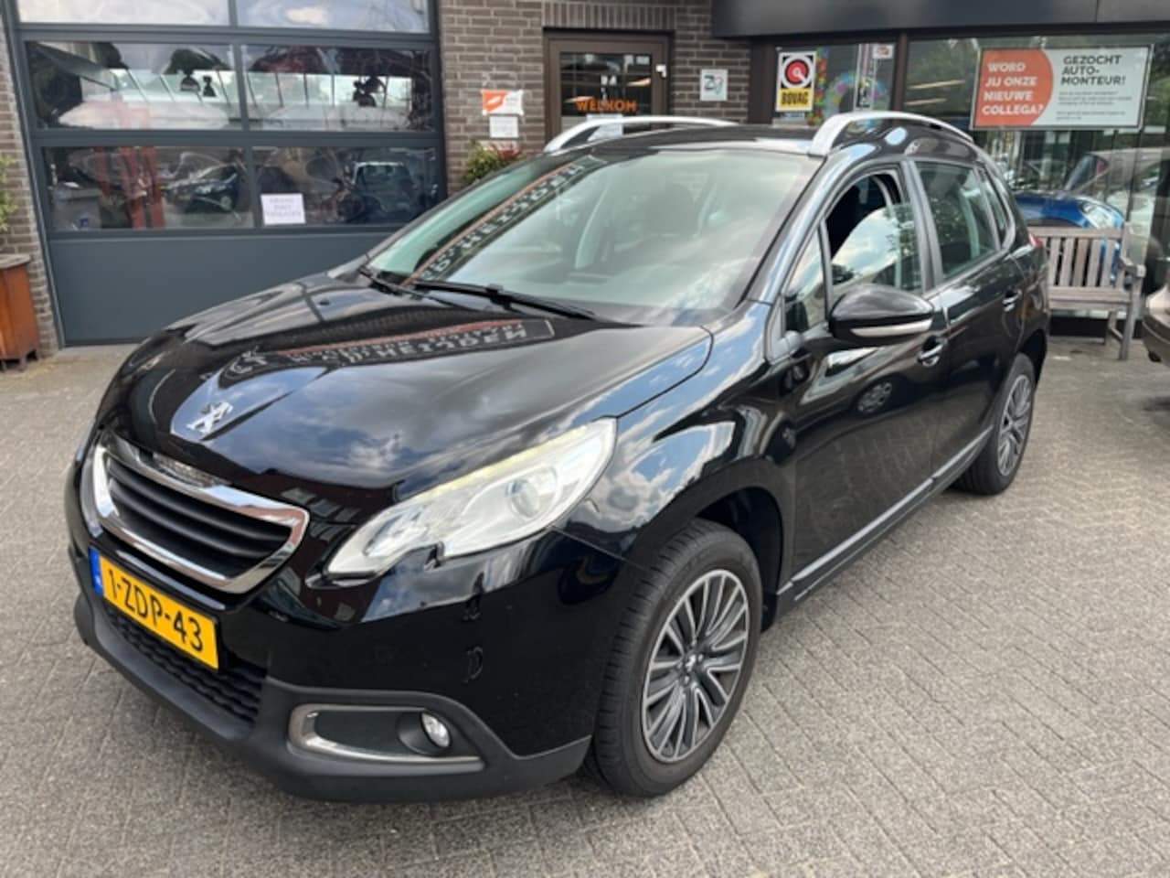 Peugeot 2008 - 1.2 VTI PureTeck Style Navigatie Pan.dak - AutoWereld.nl