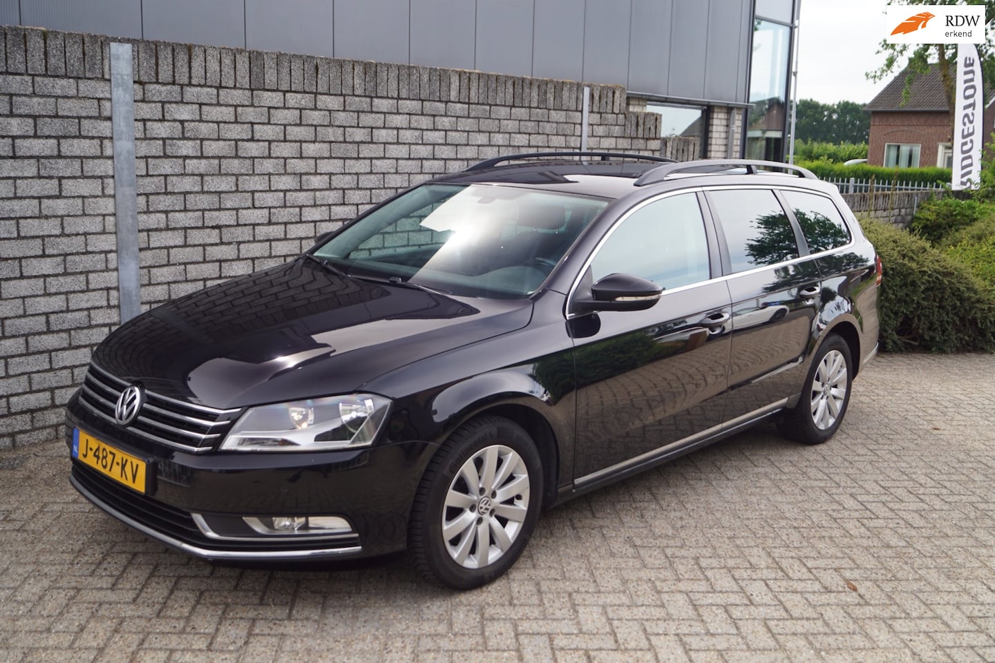 Volkswagen Passat Variant - 1.4 TSI Comfortline BlueMotion Autom Airco ECC Navi Cruise Stoelverw 2x PDC LMV Afneembare - AutoWereld.nl