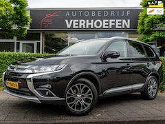 Mitsubishi Outlander - 2.0 Connect Pro - AUTOMAAT - 360 PARKEER CAMERA - APPLE CARPLAY - TV SCHERM - STOEL / STUU