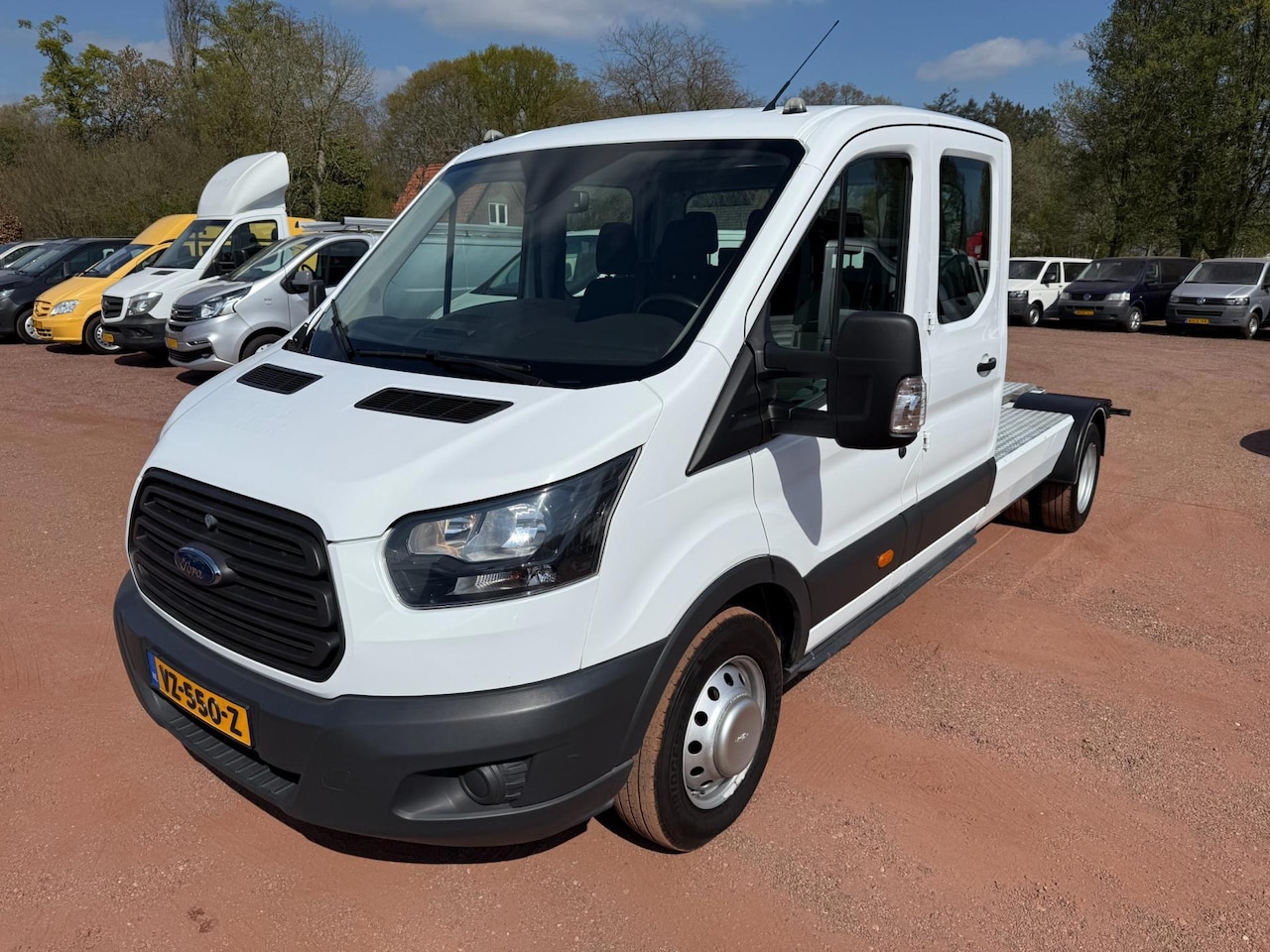 Ford Transit - 170PK EURO 6 DC BE Trekker 8.1 ton - AutoWereld.nl