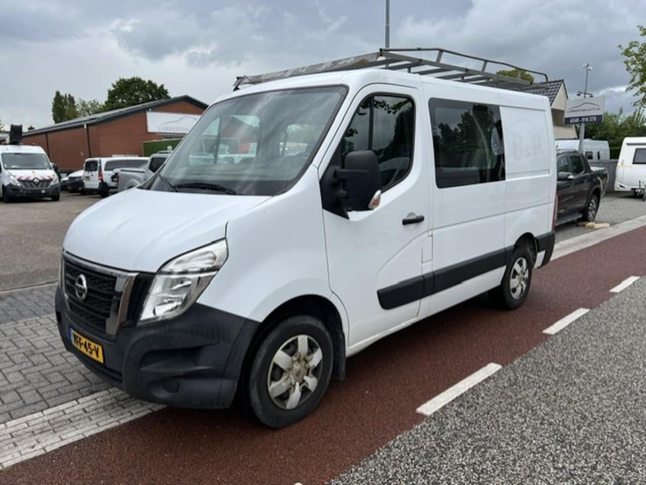 Renault Master - NV400 2.3 dCi 100KW DC 5P AIRCO KLIMA EURO6 - AutoWereld.nl