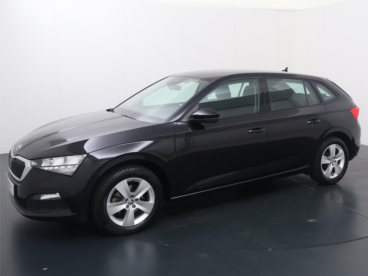 Skoda Scala - 1.0 TSI Ambition | 110 PK | Navigatiesysteem | Cruise control | Climate control | LED verl - AutoWereld.nl