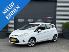 Ford Fiesta - 1.4 Ghia | Airco | Climate Control | Lichtmetalen Velgen | 5 Deurs |
