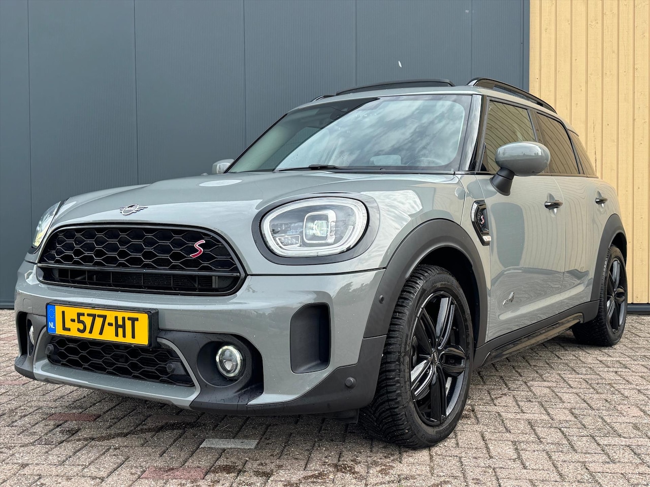 MINI Countryman - Mini (f60) 2.0 178pk Aut. Cooper S | Pano | HUD | Stoelverwarming | Cruise | Camera | Virt - AutoWereld.nl