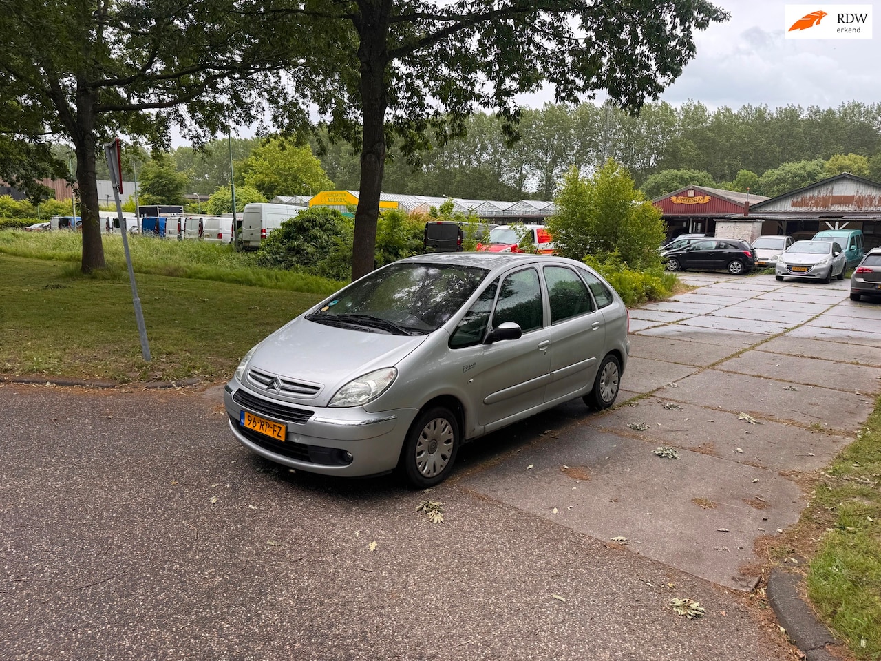 Citroën Xsara Picasso - 2.0i-16V Attraction Automaat.Automaaf.Clima - AutoWereld.nl
