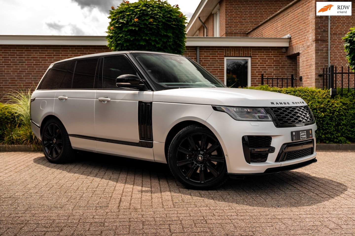 Land Rover Range Rover - 2.0 P400e Limited Edition 404 PK MAT Full Option Stuurverwarm. 21'' - AutoWereld.nl