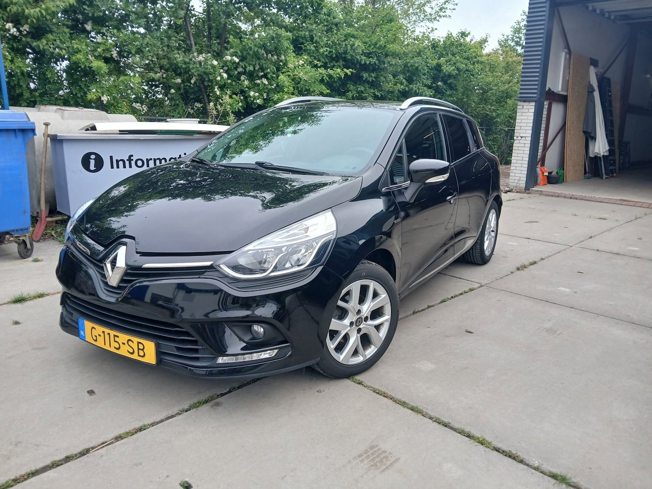 Renault Clio Estate - 0.9 TCe Limited 0.9 TCe Limited - AutoWereld.nl