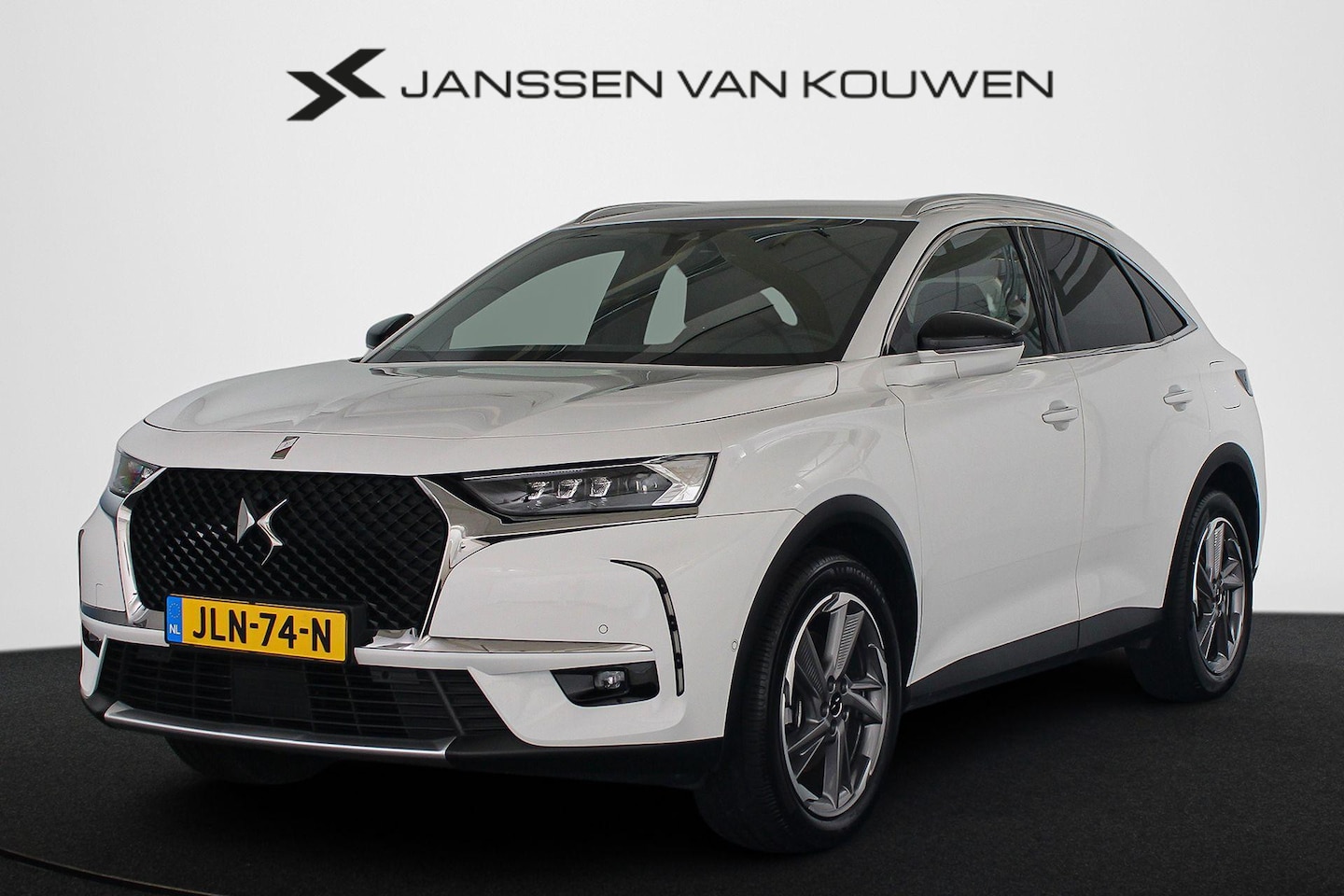 DS 7 Crossback - E-Tense Rivoli 225 SOH 97% Stoelverwarming Leder Memory Keyless Camera - AutoWereld.nl