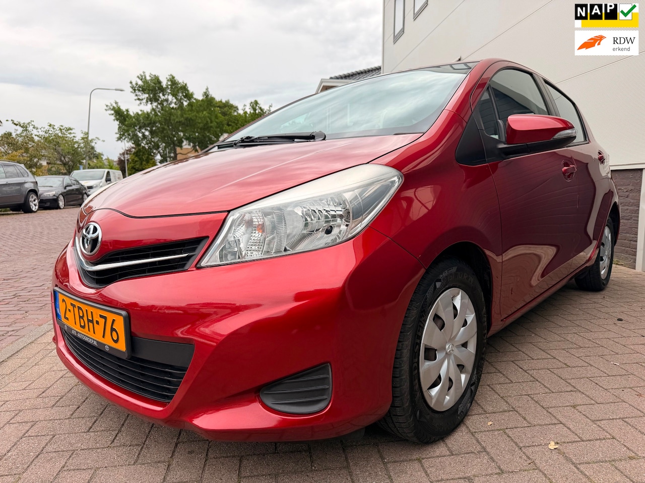 Toyota Yaris - 1.3 VVT-i Now/Dealer-onderhouden/1eigenaar/Airco/Elek-pakket - AutoWereld.nl