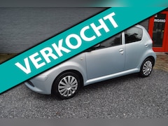 Toyota Aygo - 1.0-12V + Airco Stuurbekrachtiging 5Drs Jaar Garantie