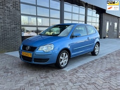 Volkswagen Polo - 1.4-16V Comfortline | 59.000KM NAP | Cruise | PDC | Airco |