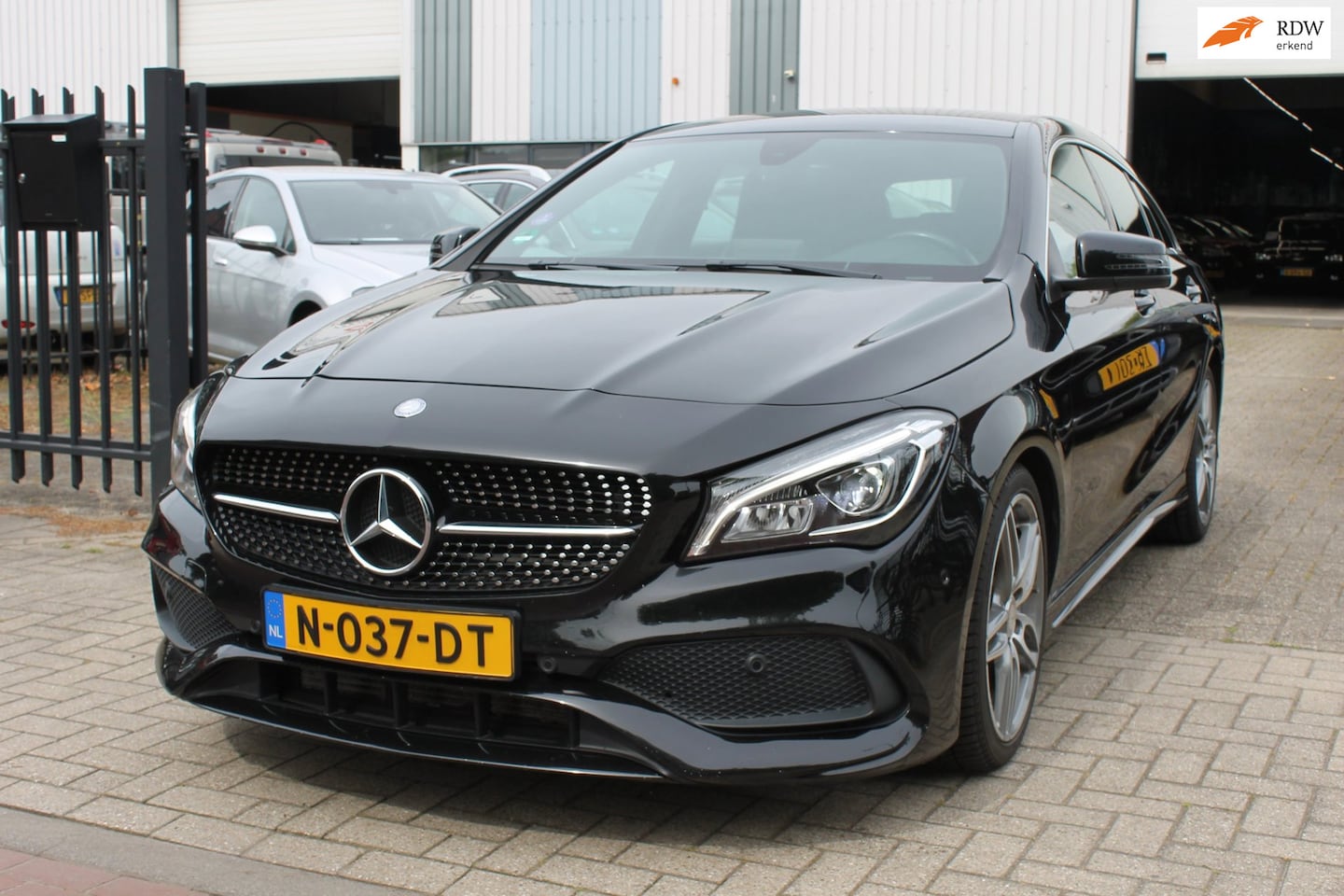 Mercedes-Benz CLA-klasse Shooting Brake - 200 AMG Xenon Navi Clima Cruise Topstaat! - AutoWereld.nl