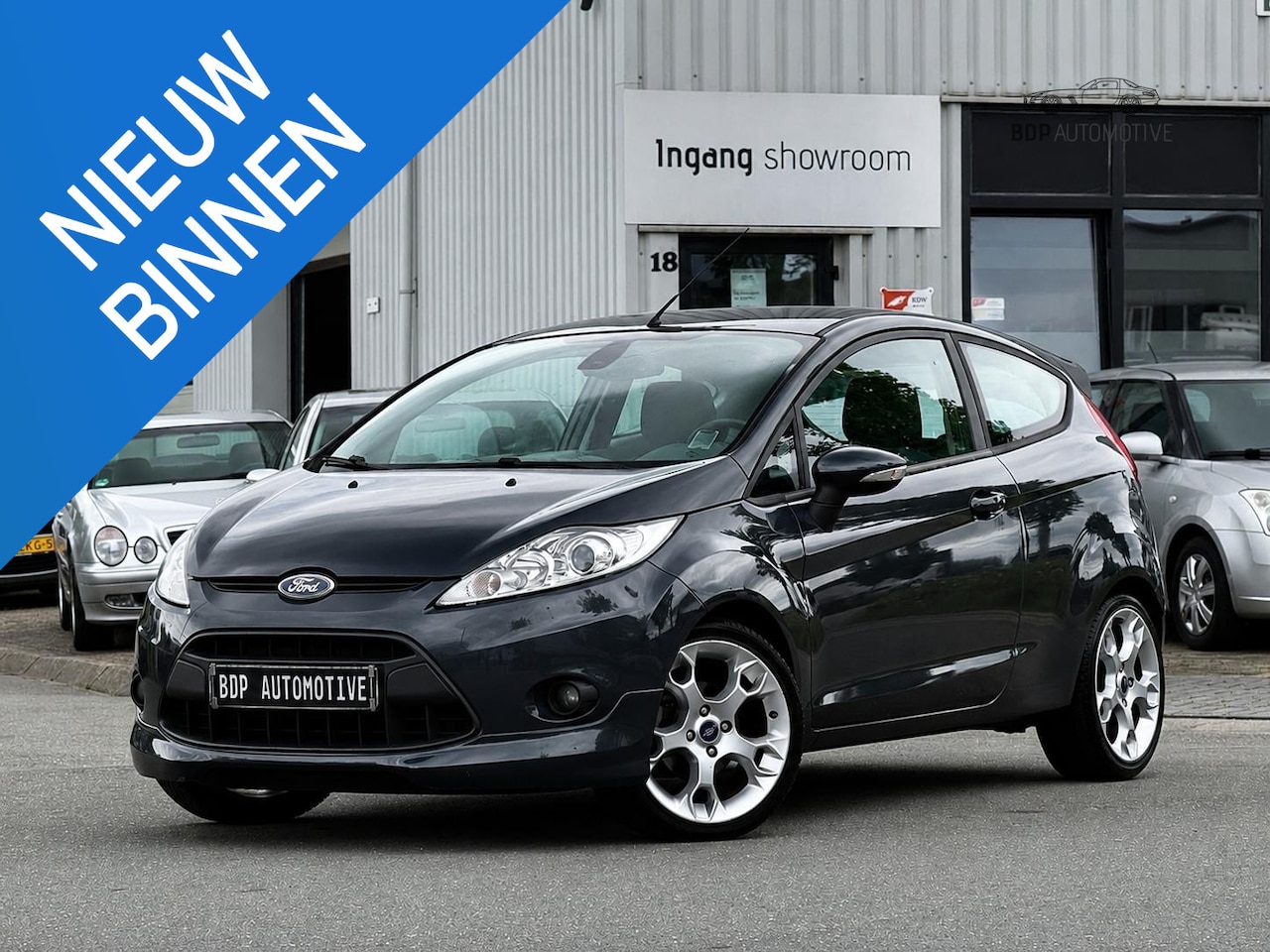 Ford Fiesta - 1.6 Sport Airco | Parkeersensoren | 17'' LM Velgen - AutoWereld.nl