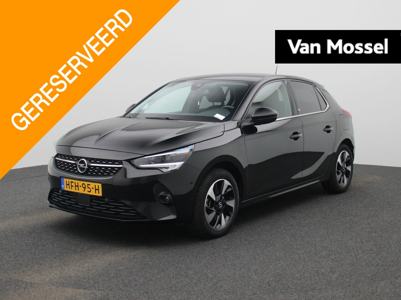 Opel Corsa-e - Elegance 50 kWh | Carplay | Achteruitrijcamera | Navigatie | Parkeersensoren | Warmtepomp - AutoWereld.nl