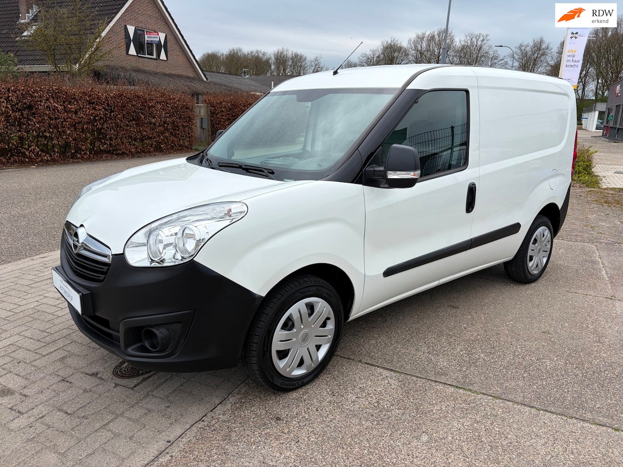 Opel Combo - 1.4 L1H2 ecoFLEX Edition LAGE WEGENBELASTING BTW EN BPM VRIJ - AutoWereld.nl