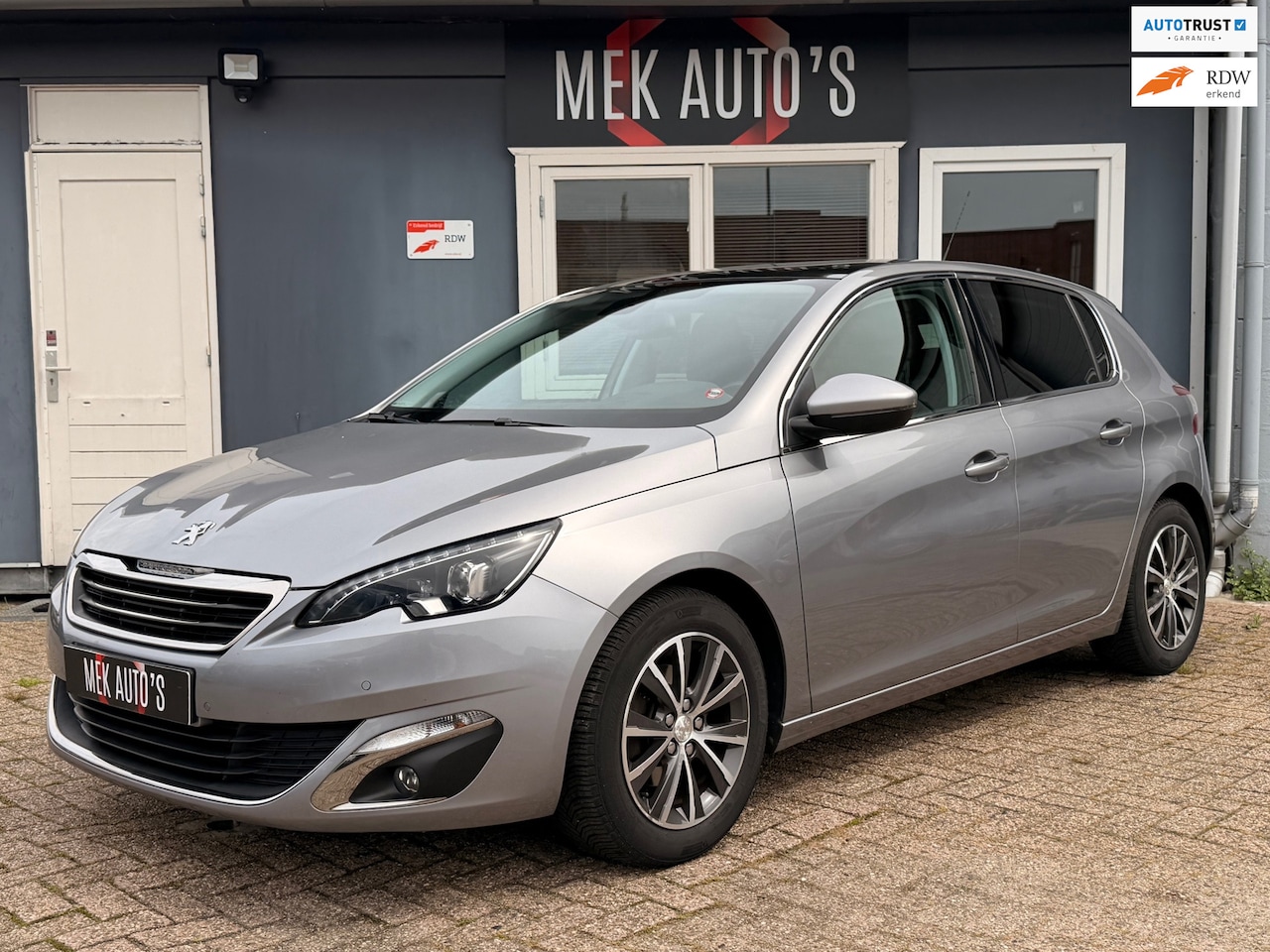 Peugeot 308 - 1.2 PureTech Allure|Navi|Climate|Cruise|BT|LMV| - AutoWereld.nl