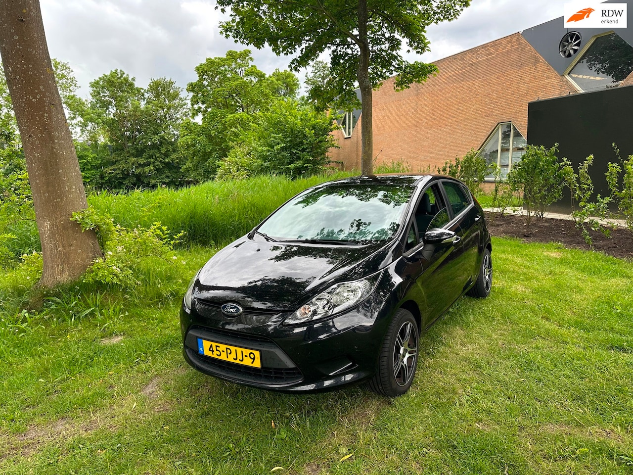 Ford Fiesta - 1.25 Limited Airco NW DISTRIBUTIE - AutoWereld.nl