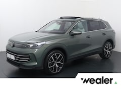 Volkswagen Tiguan - 1.5 eHybrid Life Edition | 204 PK | SoH 100% | Trekhaak | Panoramadak | Matrix LED | Harma