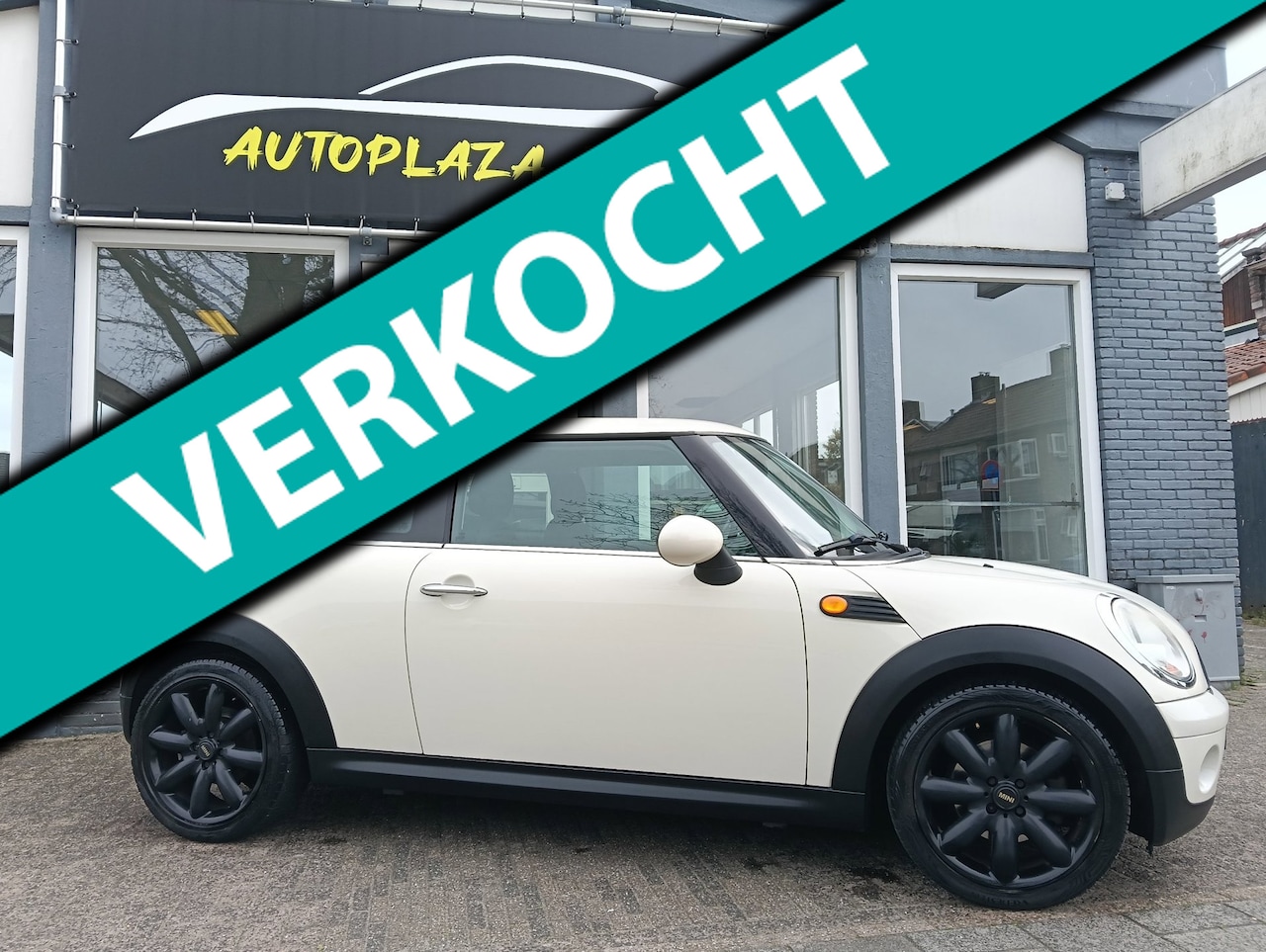 MINI One - Mini 1.4 AIRCO/ PARROT/ 17 INCH/ ISO/ NAP - AutoWereld.nl