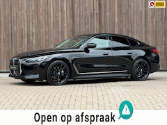 BMW i4 - EDrive40 84 kWh / Trekhaak / 19 INCH VELGEN /
