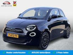 Fiat 500 - La Prima 42 kWh Black Package SoH 92, 2% / Panorama dak / Leder / 3 Fase / Stoelverwarming