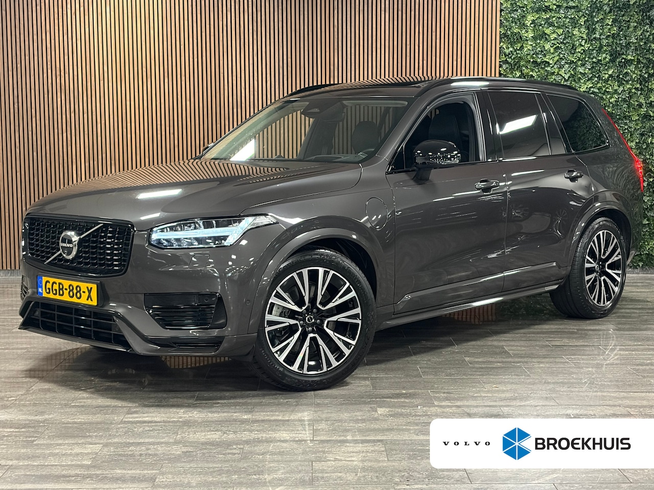 Volvo XC90 - T8 AWD Recharge Ultra Dark | Vol! | Bowers & Wilkins | Luchtvering | Stoelventilatie | Tre - AutoWereld.nl