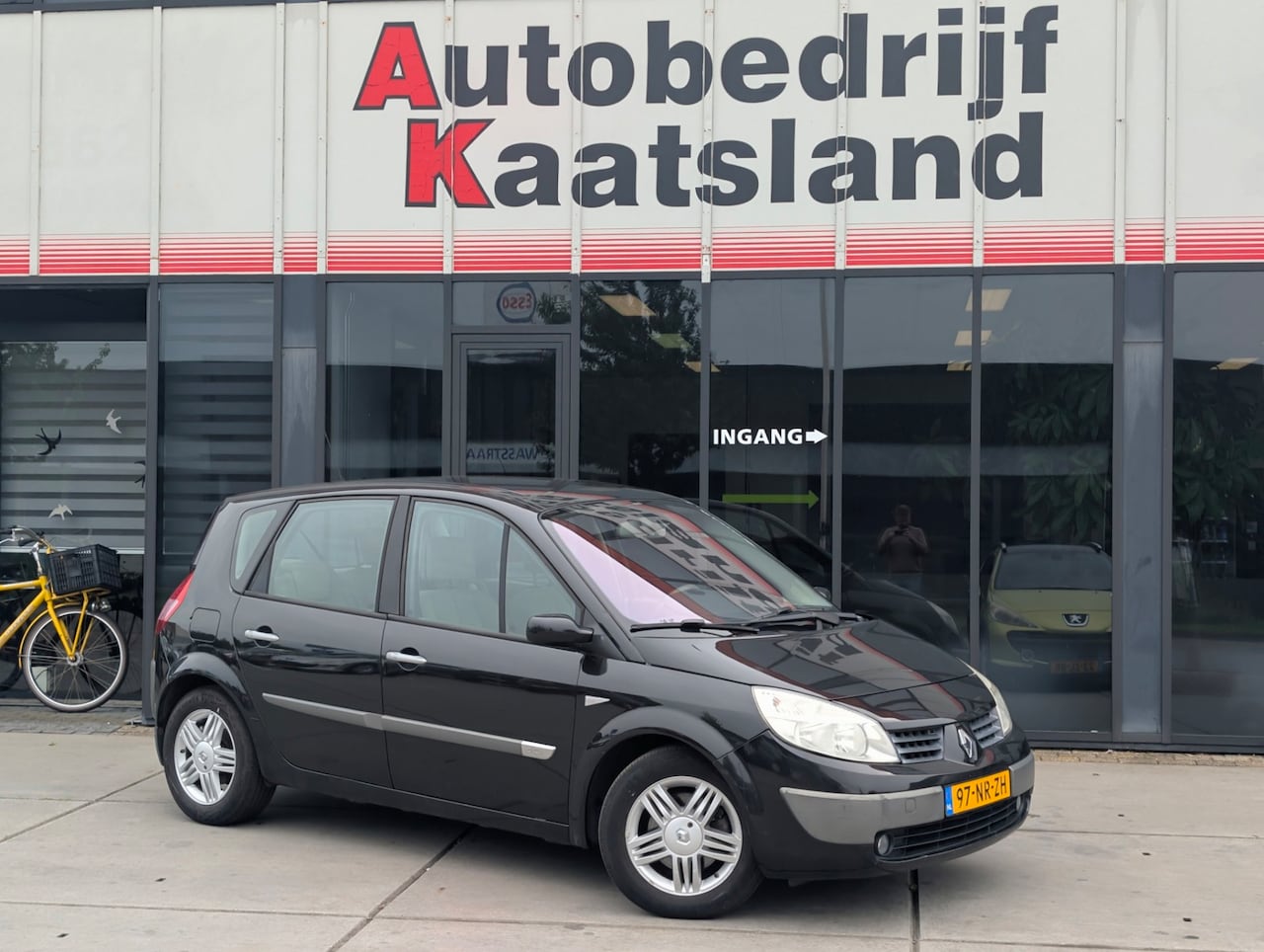 Renault Scénic - 2.0-16V Expression Luxe - Automaat - Trerkhaak - AutoWereld.nl