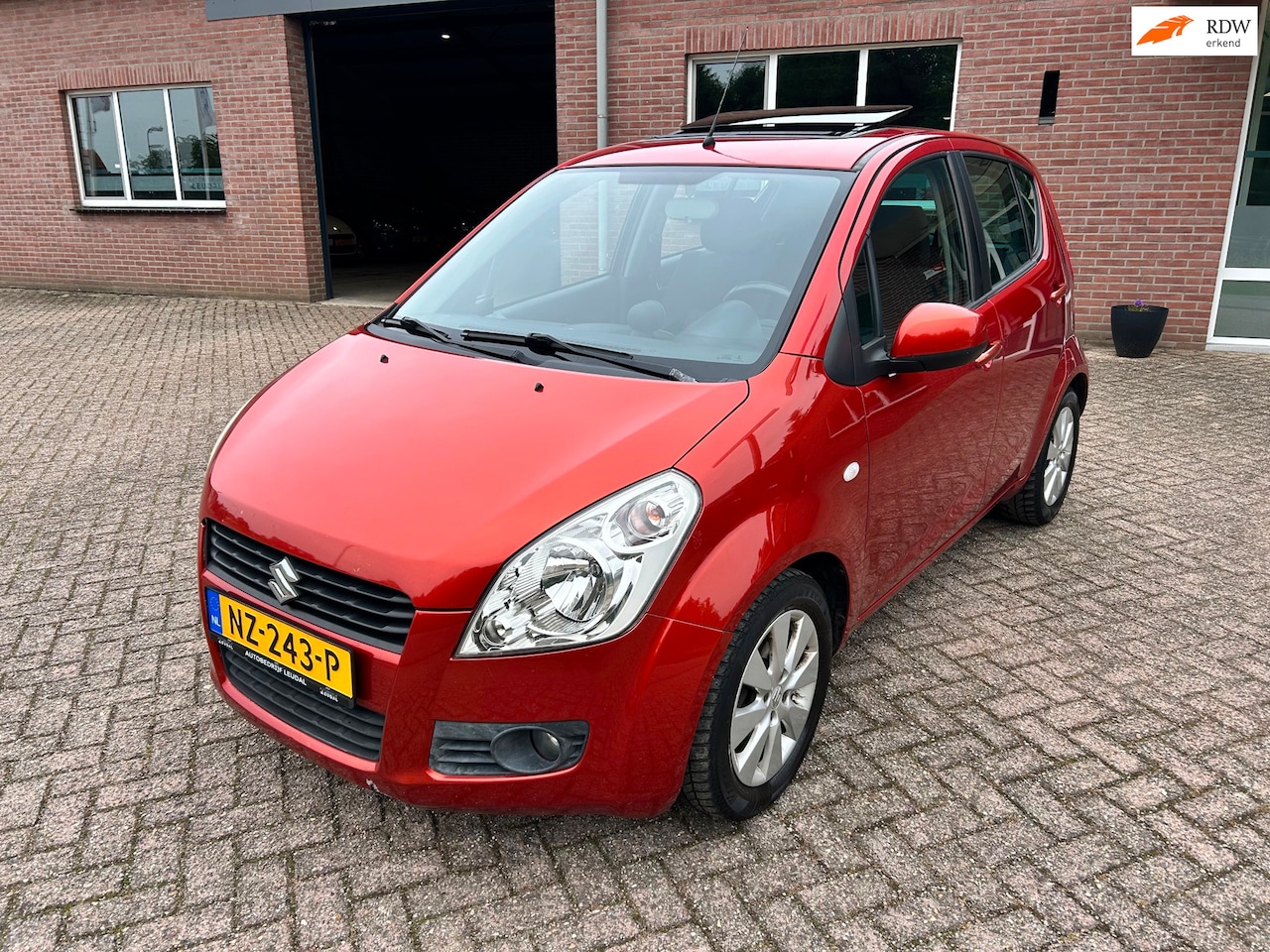 Suzuki Splash - 1.2 Comfort //Schuif-kanteldak //Airco //APK - AutoWereld.nl