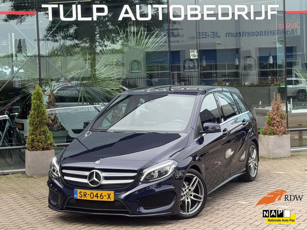 Mercedes-Benz B-klasse - 180 Bns Solution AMG Upgrade Ed Automaat - AutoWereld.nl