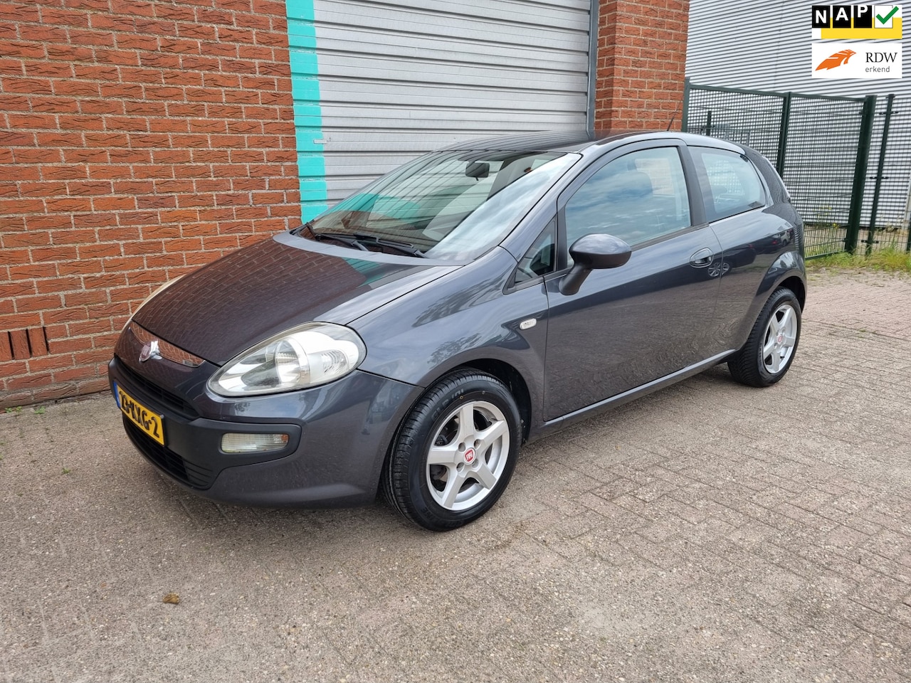 Fiat Punto Evo - 1.4-16V Multiair Dynamic 3-Drs Airco! Navi! Bj:2010 NAP! - AutoWereld.nl