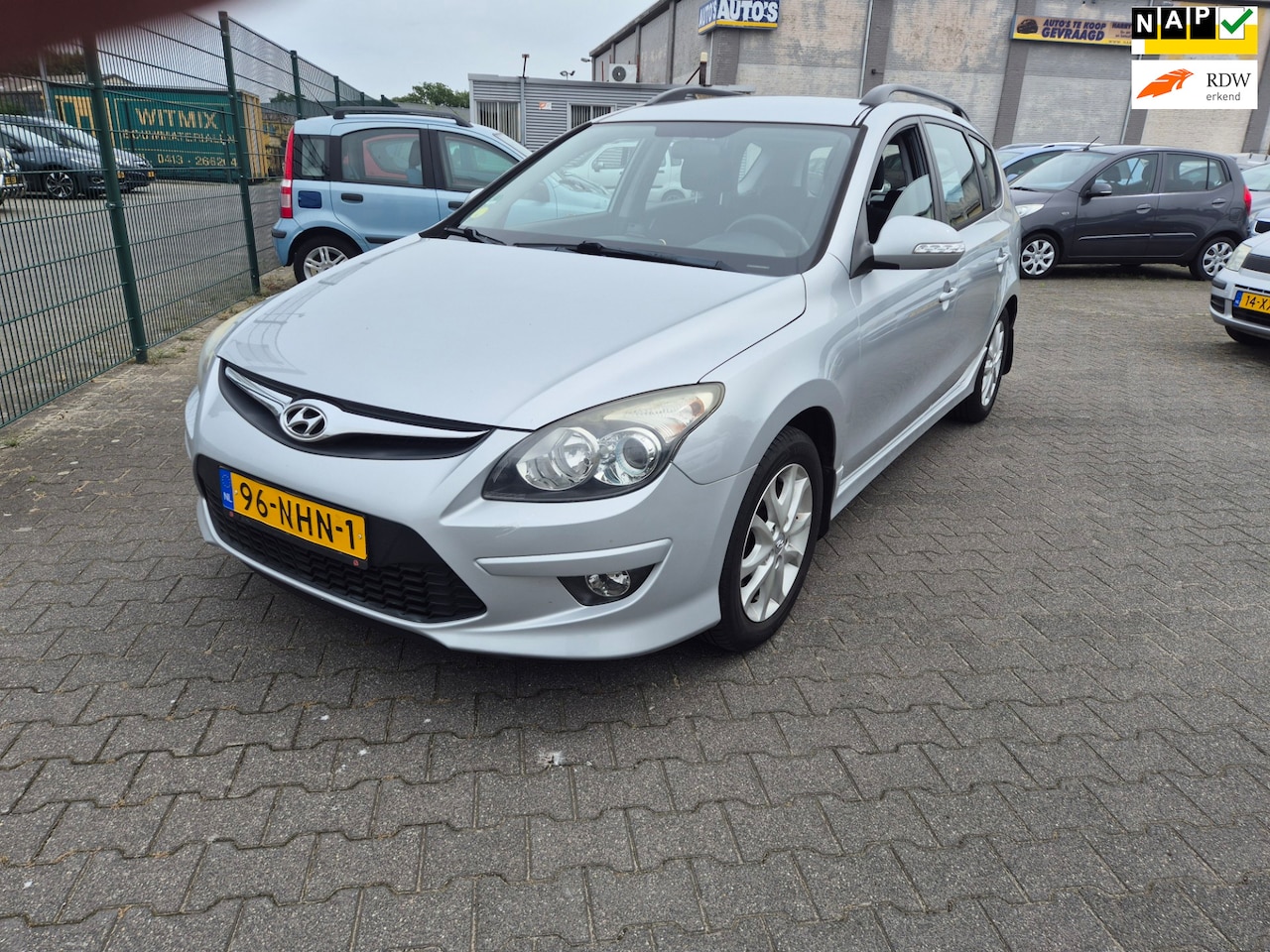 Hyundai i30 CW - Hyundai I30 CW 1.6i Active-AUTOMAAT - AutoWereld.nl