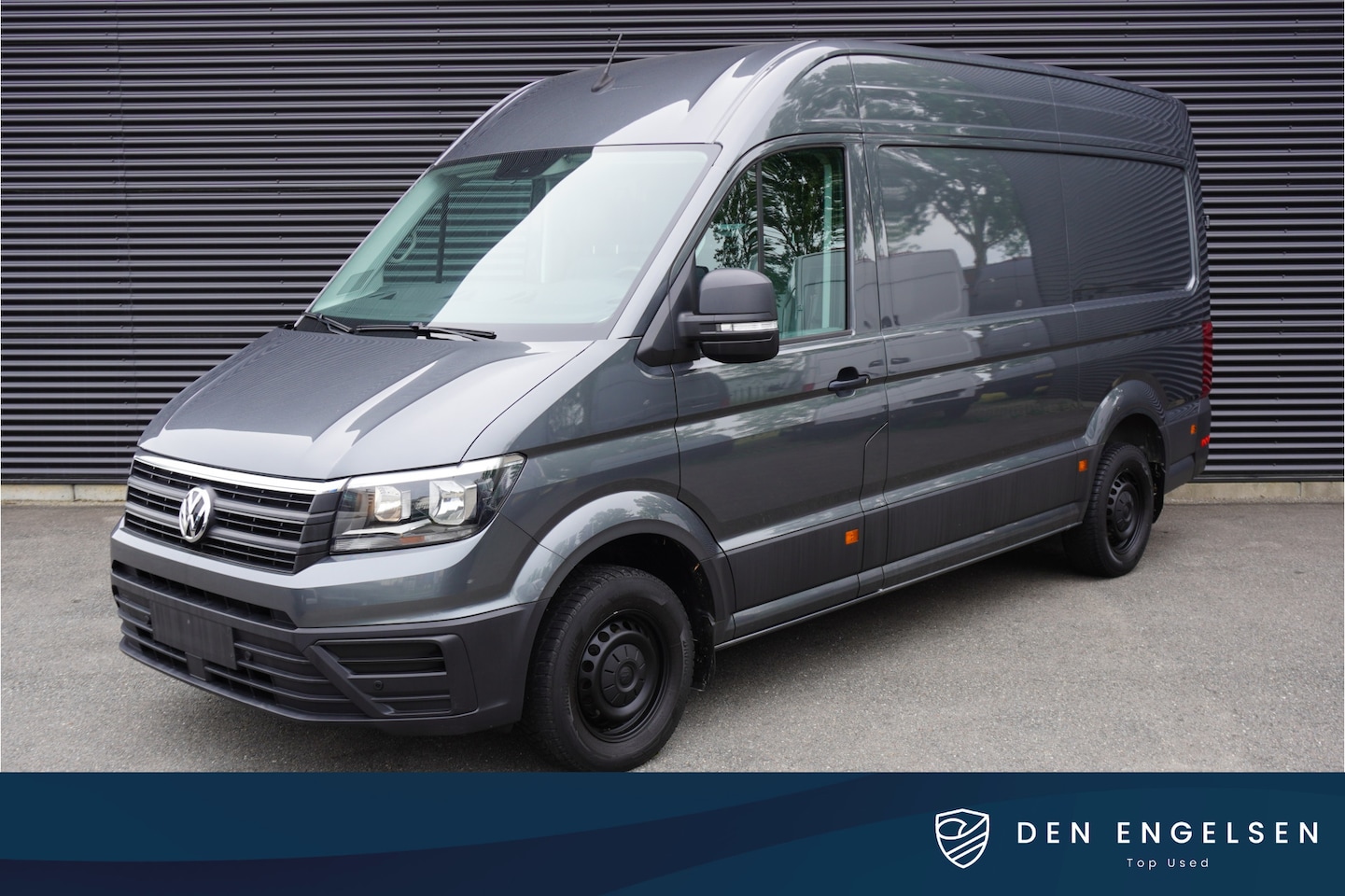 Volkswagen Crafter - 140pk Automaat L3H3/L2H2 Camera Parkeersensoren 3-Zits Kunstleder Airco Cruise control - AutoWereld.nl